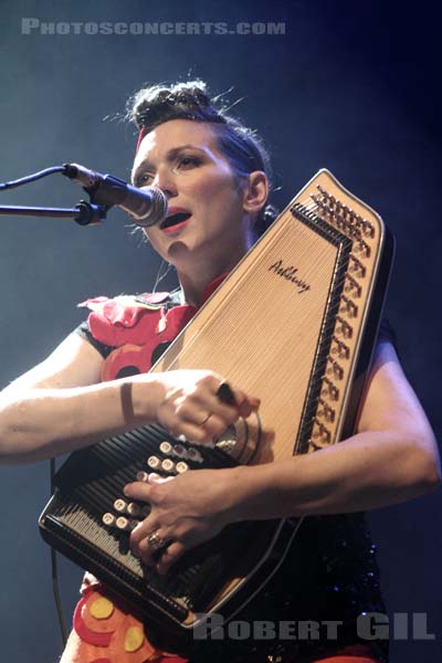 MY BRIGHTEST DIAMOND - 2011-11-29 - PARIS - Cafe de la Danse - Shara Worden